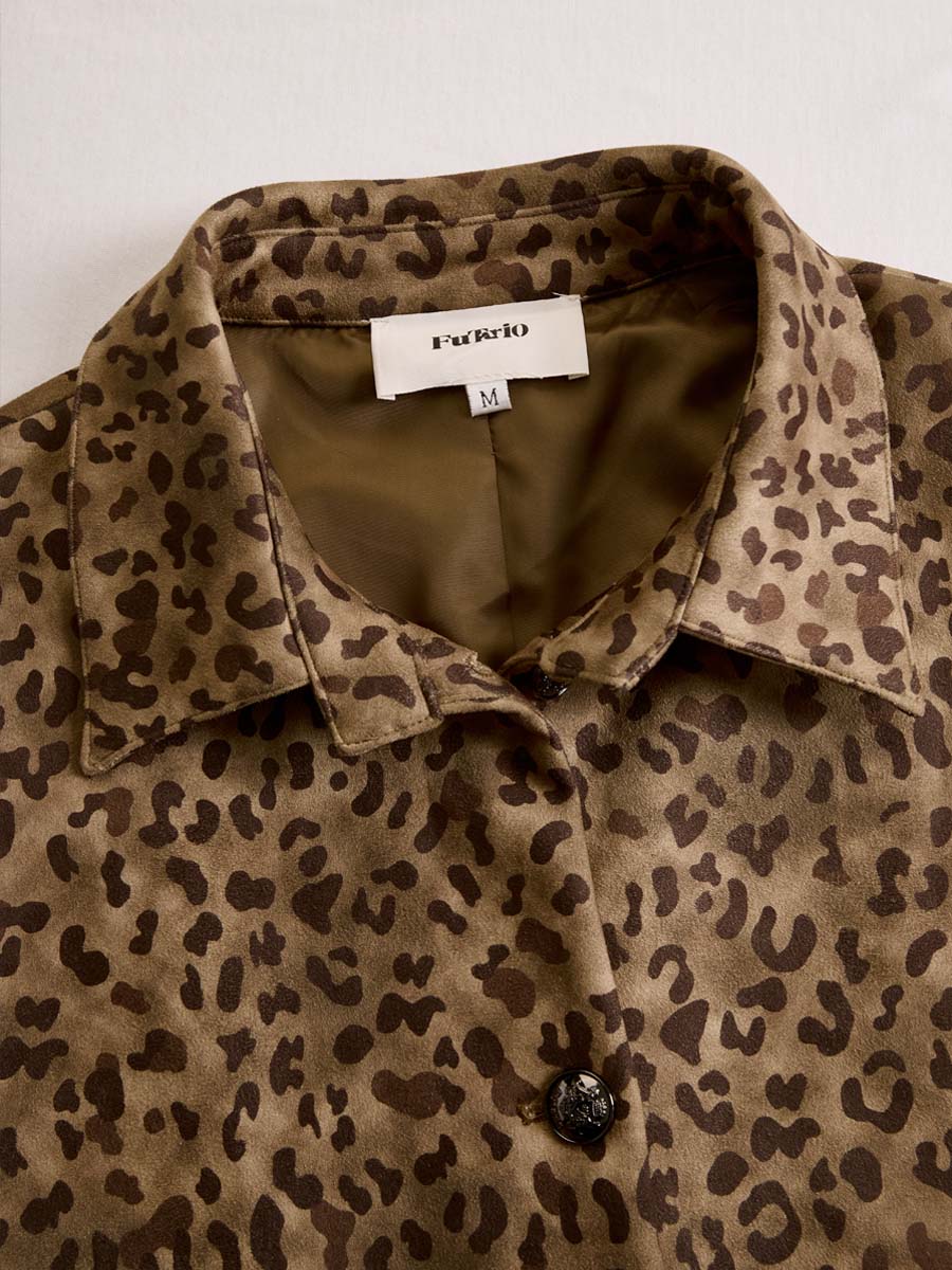 Casaco retro com estampa de leopardo feito de camurça ecológica 2025