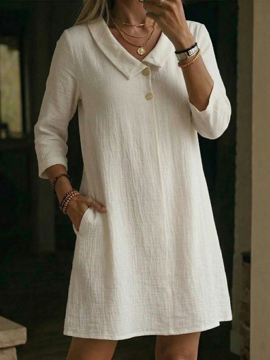 Vestido de menina com lapelas